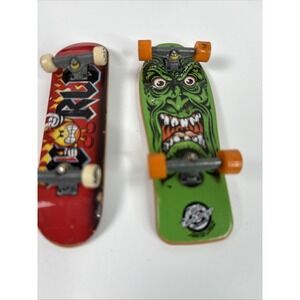 2 Tech‎ Deck Finger Skate board + 5.Bonus  Random Skate Board Pre- Owned